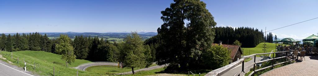 Panoramagasthof Auf Dem Auerberg Бернбойрен Экстерьер фото